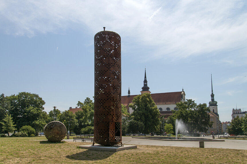 Čestmír Suška, Šišky, Moravské náměstí